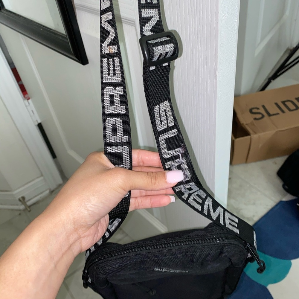Supreme Shoulder Bag (SS18) - Picture 5 of 5